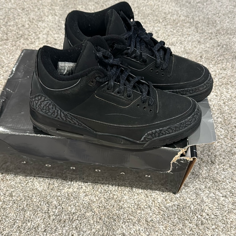 Jordan retro 3 sz 9 $50
